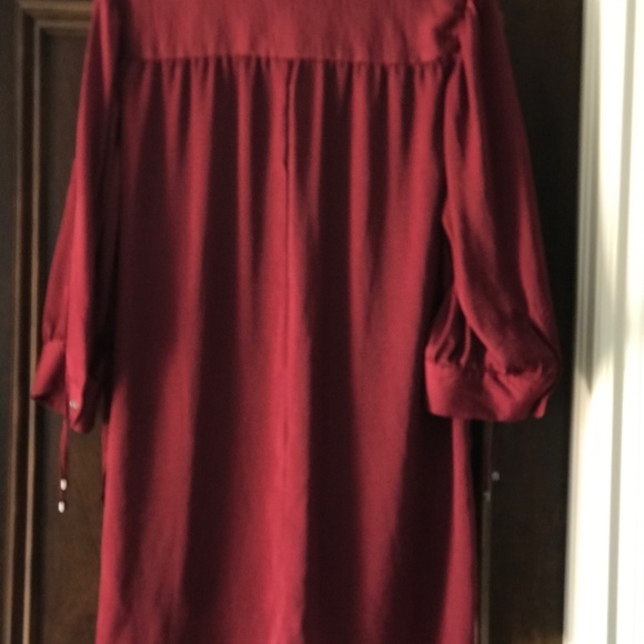 ROMANS DRESSY BURGUNDY BLOUSE - SIZE 16W - BEAUTIFUL! - Picture 2 of 2